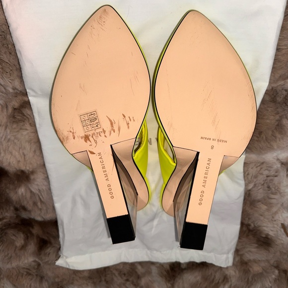 Good American heels in neon green size 8 (fits like 7.5) - Picture 3 of 3